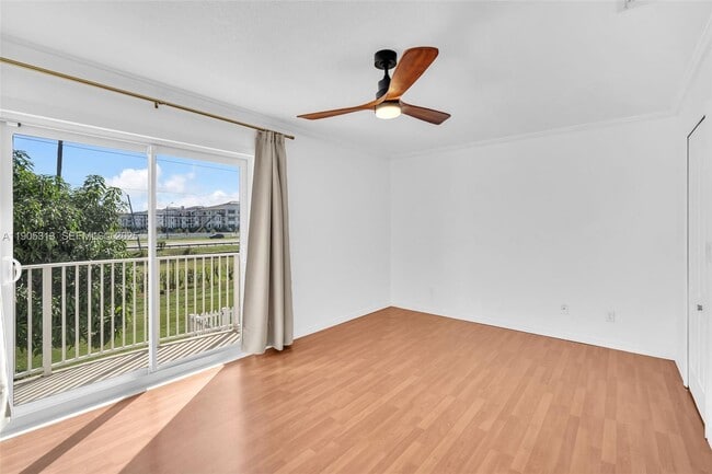 Building Photo - 2867 SW 125th Ave