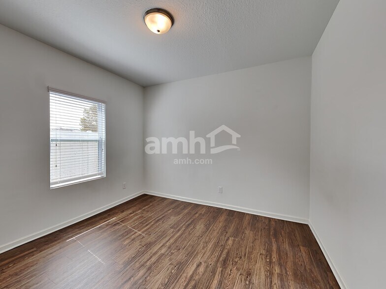 Building Photo - 4890 St James Ln