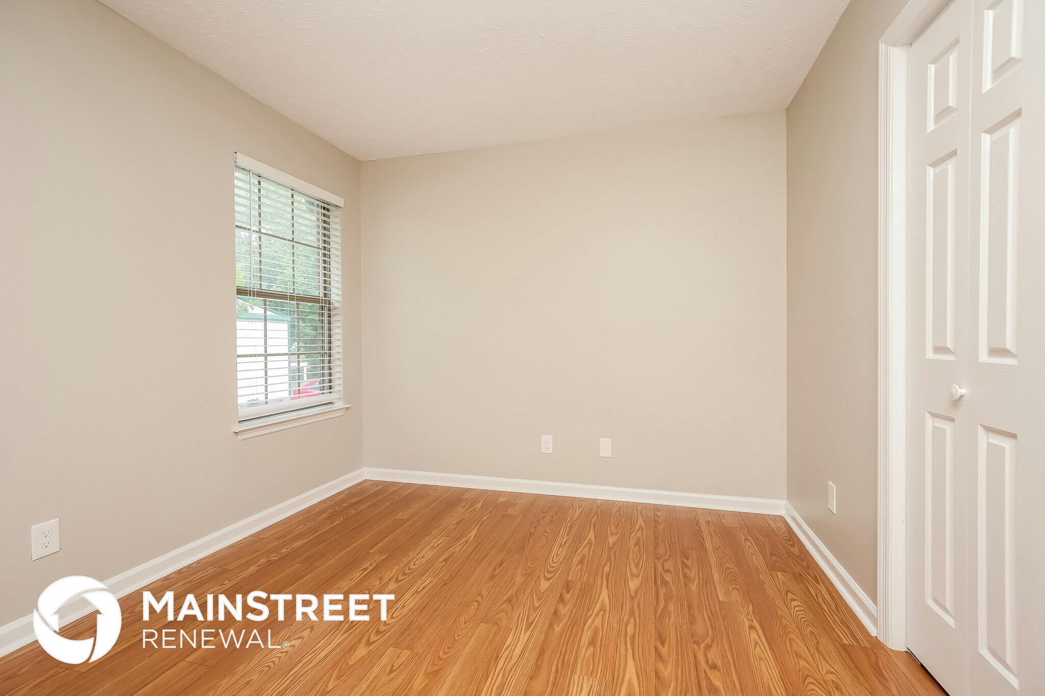 Building Photo - 214 Riverwood Dr