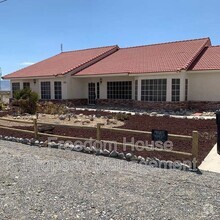 Building Photo - 3260 Helicopter Ave