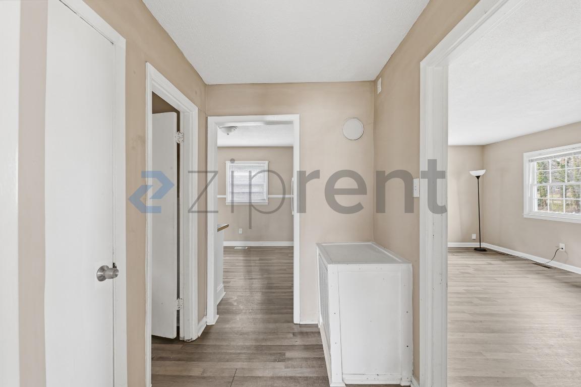 Building Photo - 1108 Walnut St