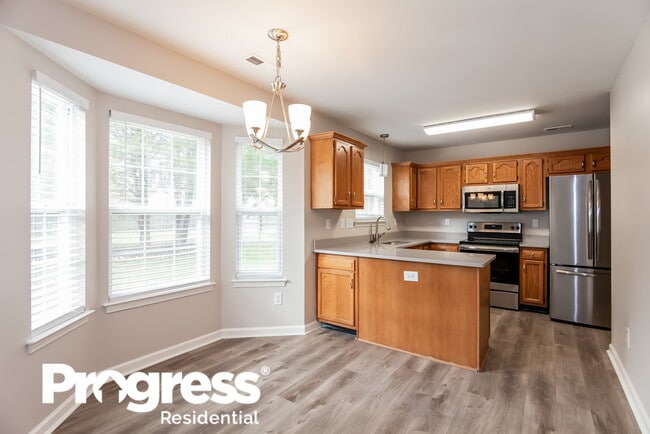 Building Photo - 8932 Steelechase Dr