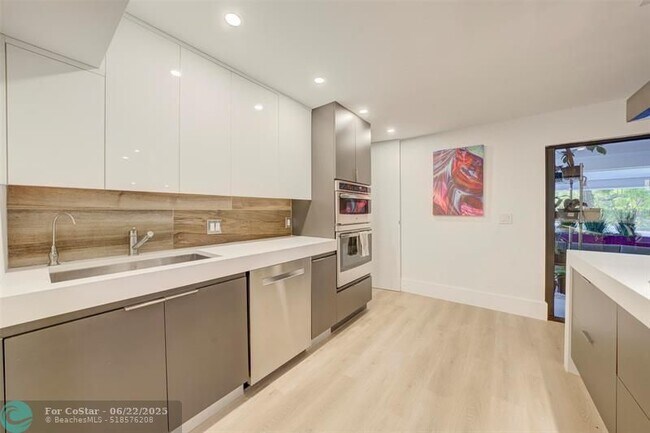 Building Photo - 5755 NW 65th Terrace