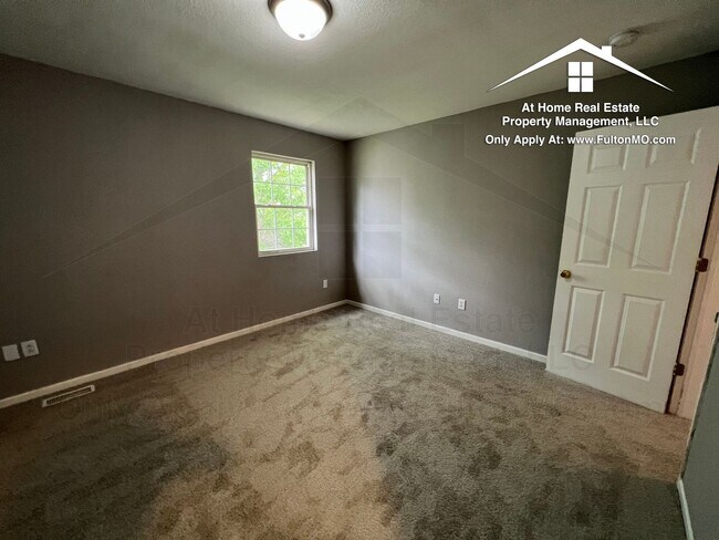 Building Photo - 1012 Boulder Ct