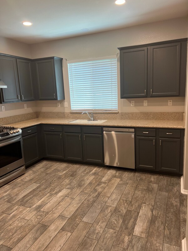 Building Photo - 37435 Paseo Tulipa