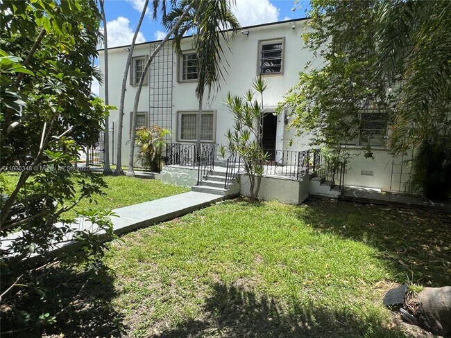 Primary Photo - 1421 SW 37th Ave