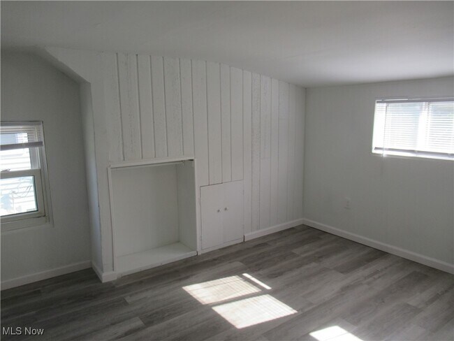 Building Photo - 8005 Bremen Ave