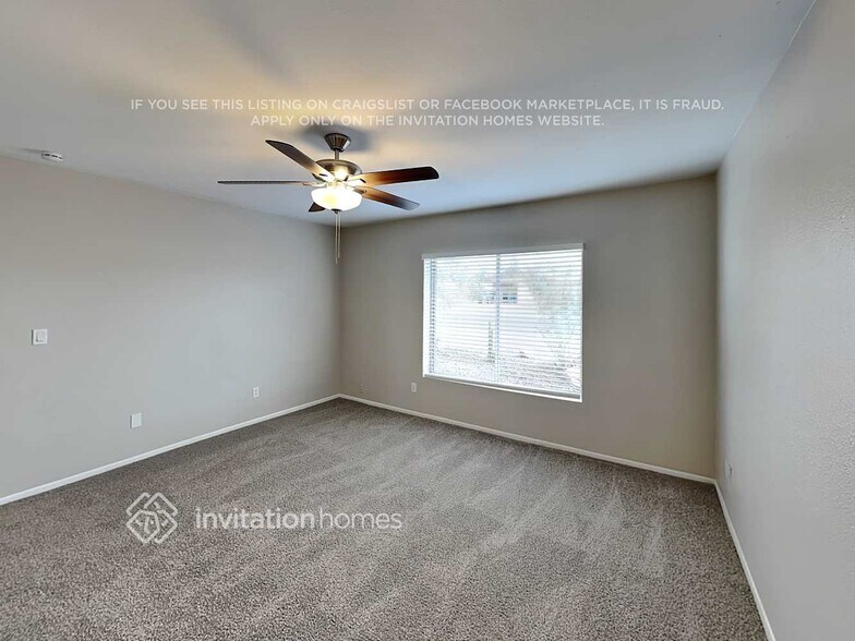 Building Photo - 4709 W Paradise Ln