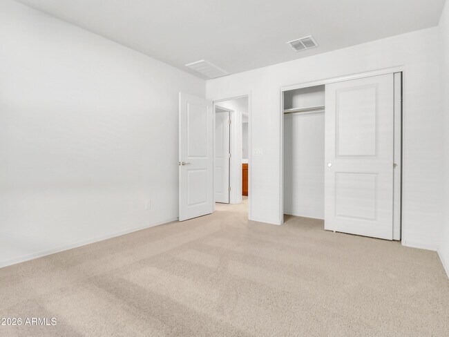 Building Photo - 16456 W Whispering Wind Dr