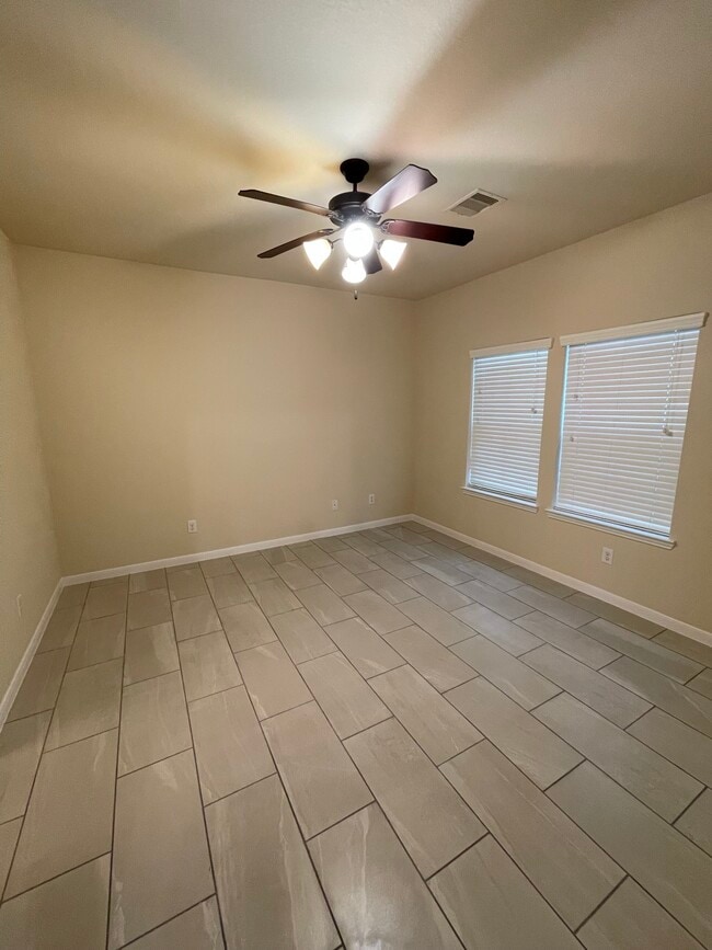 Building Photo - 1755 Nichole Woods Dr