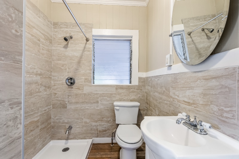 Building Photo - 3159 Lincoln Ave