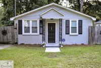 Building Photo - 1442 Agatha St