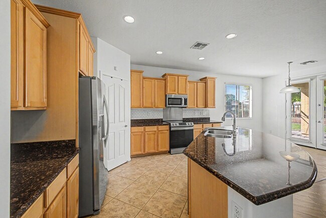 Building Photo - 6630 W Harwell Rd E