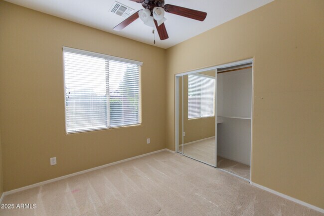 Building Photo - 2270 E Aloe Pl
