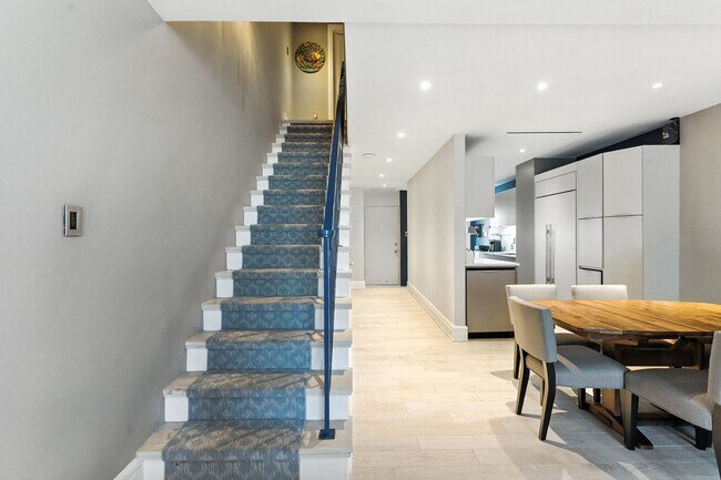 Building Photo - 400 S Ocean Blvd