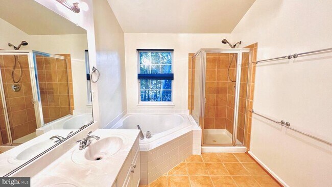 Building Photo - 4100 Flower Box Ct