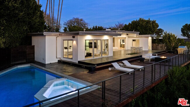 Building Photo - 10134 Angelo View Dr