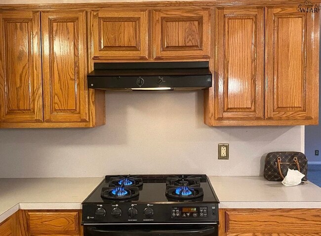 Building Photo - 3512 Fairway Blvd