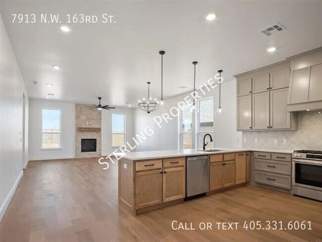 Building Photo - 7913 NW 163rd St