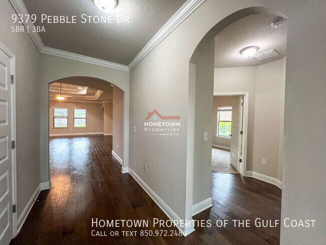Building Photo - 9379 Pebble Stone Dr