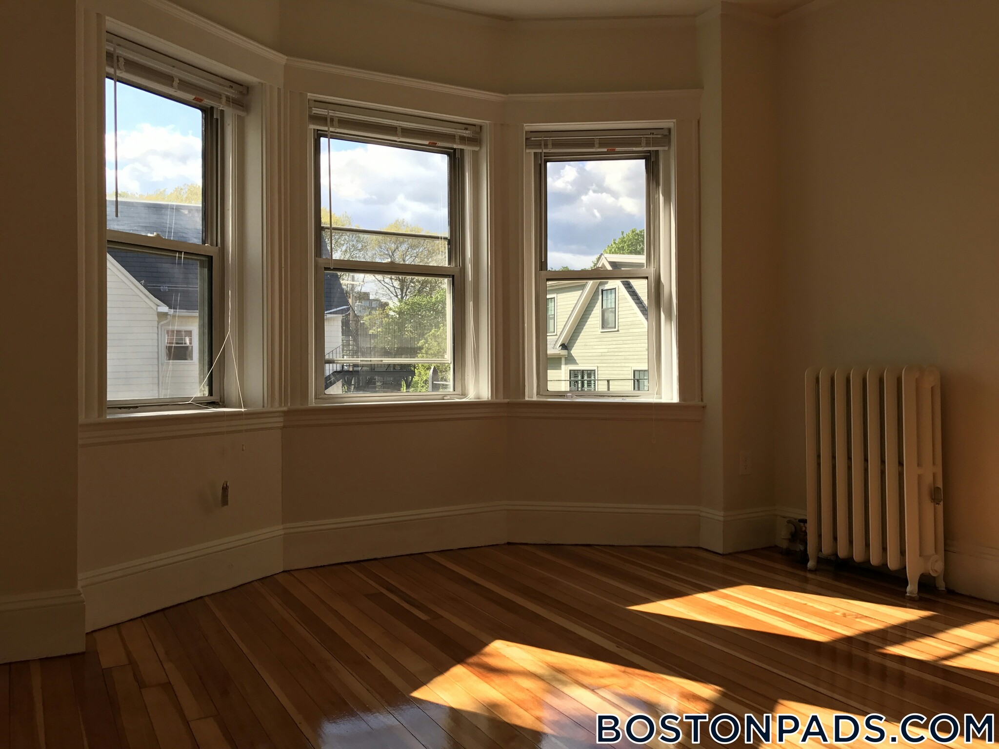 Building Photo - 163 Summer St