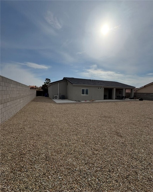 Building Photo - 3471 Sunglow Dr