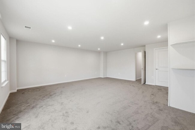 Building Photo - 8718 Stevenson Ln