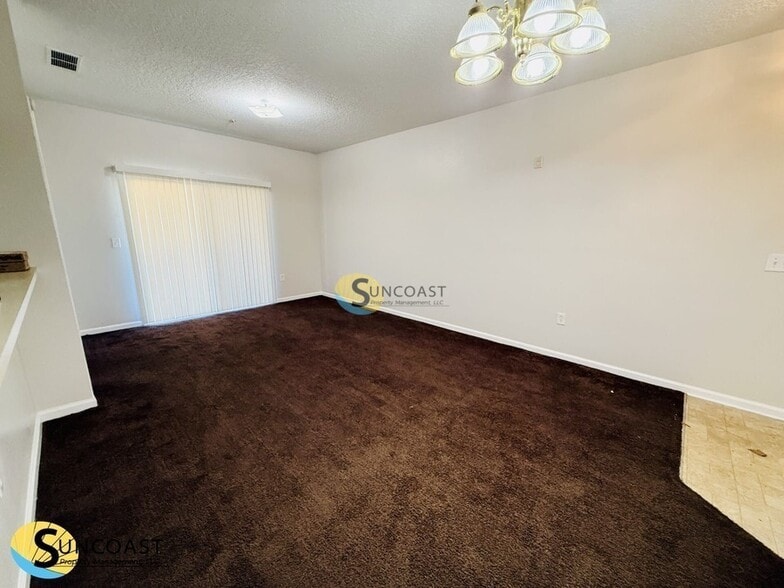 Building Photo - 6985 Ortega Woods Dr