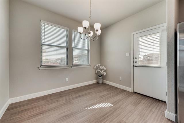 Building Photo - 4929-4931 Sanger Cir Dr