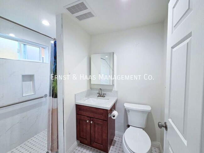 Building Photo - 1759 Cerritos Ave