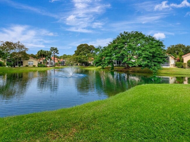Building Photo - 11081 Springbrook Cir