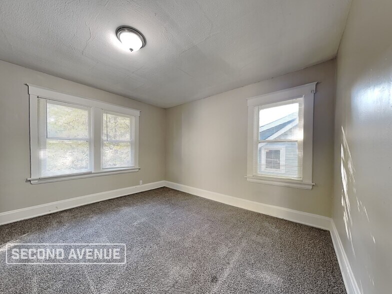 Building Photo - 4692 Winton Rd