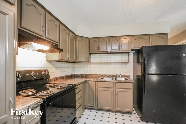 Building Photo - 7531 Penway St