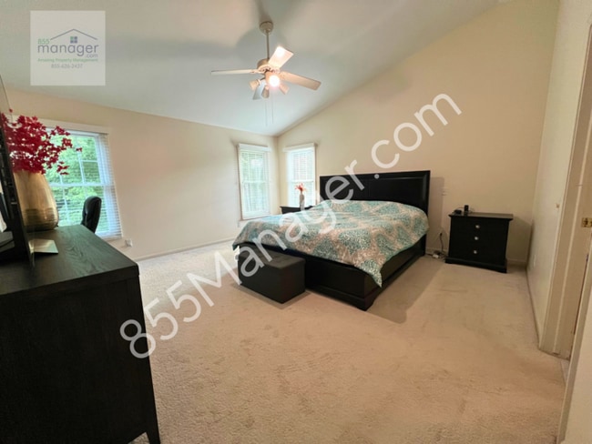 Building Photo - Spacious 4BR Home in Lake Orion Schools – ...