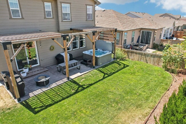 Building Photo - "Spacious 4-Bedroom Retreat with 2.5 Baths in Reunion!"