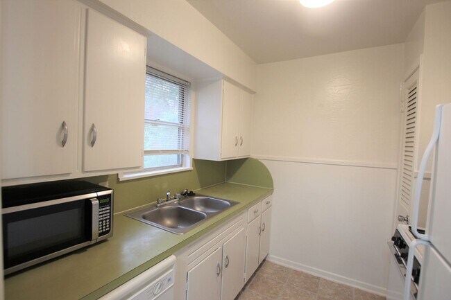 Building Photo - Coming Soon! 1 Bedroom, 1 Bathroom Apartment in Tyler!