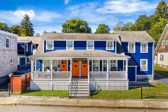 Building Photo - 5 Pearl St