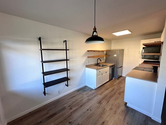 Building Photo - For Rent - [Royal Palm] 94-1363 Kulewa Lp. #15U