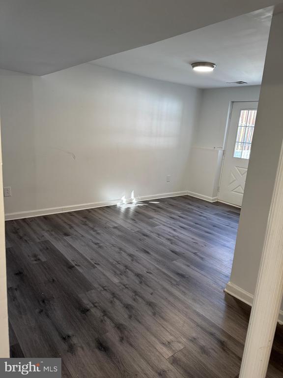 Building Photo - 45414 Gable Square