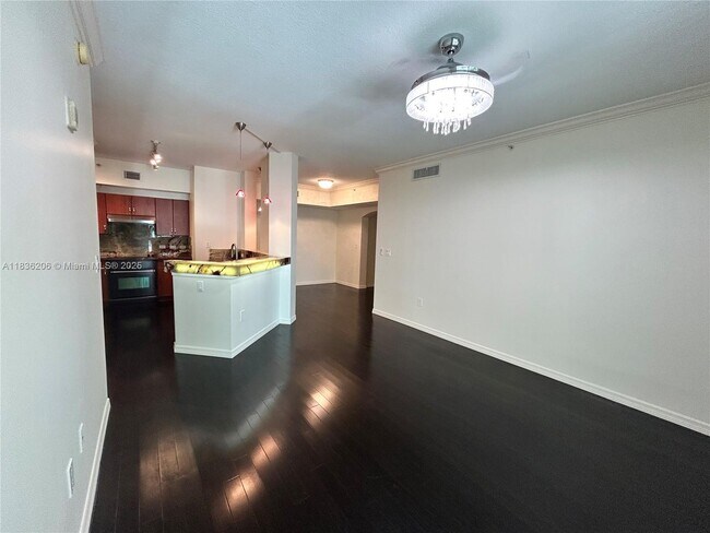Building Photo - 9172 Collins Ave
