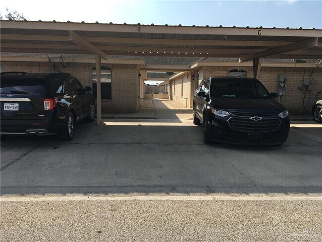 Building Photo - 12 E Diamondhead Ave