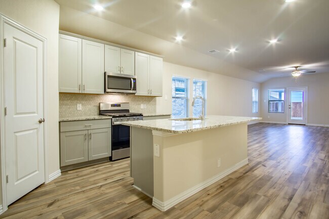 Building Photo - 2353 Aspen Hl Dr