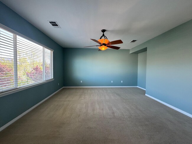 Building Photo - 3701 Pondera St
