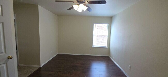 Building Photo - Expansive Mansfield Home with 5 Bedrooms, ...