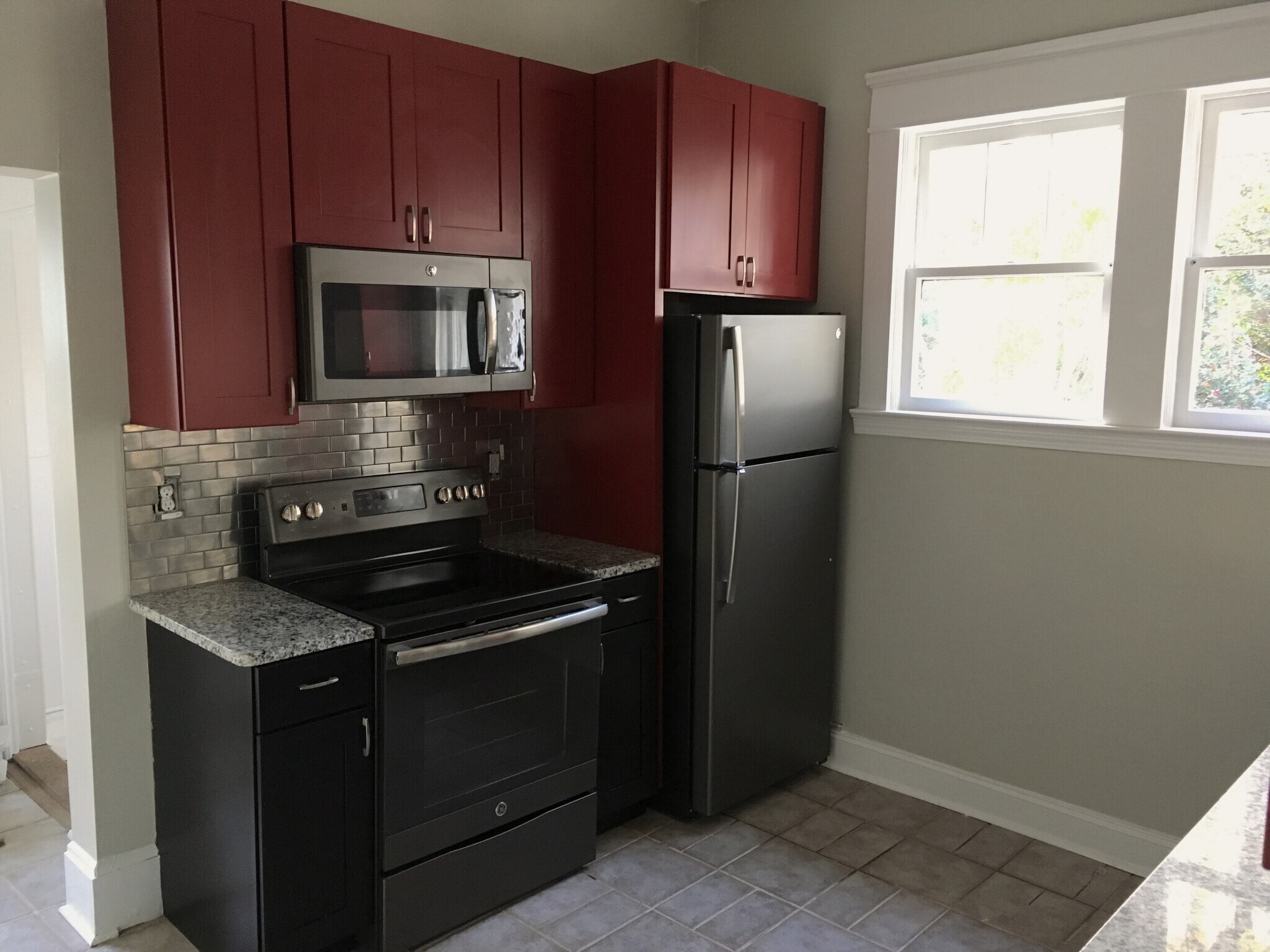 Building Photo - 2331 Englewood Ave