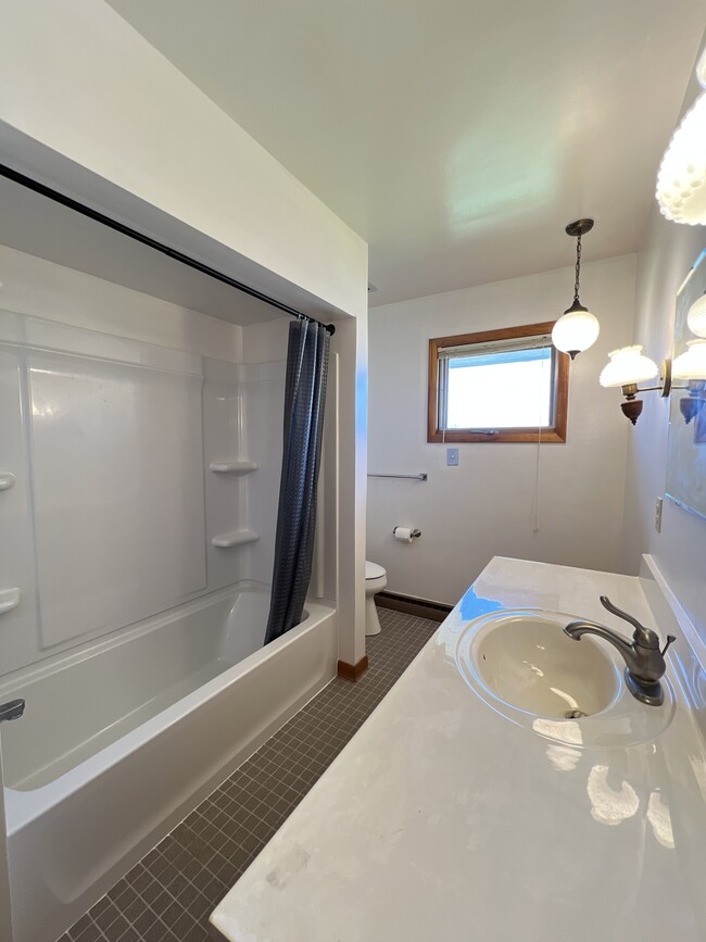 Building Photo - 3170 Asbury Rd