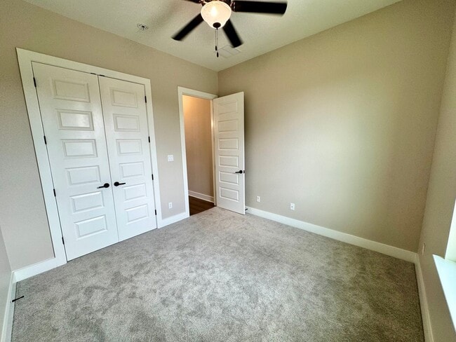 Building Photo - AVAILABLE NOW! One-of-a-Kind Luxury Estate | 5BD/3BA on 2 Acres in Liberty Hill!