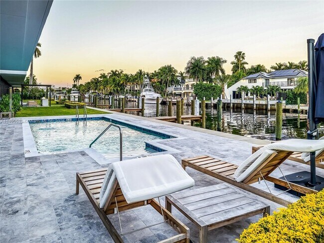 Building Photo - 160 Isle of Venice Dr