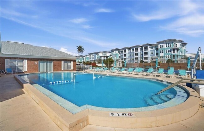 Building Photo - 3580 38th Ave S