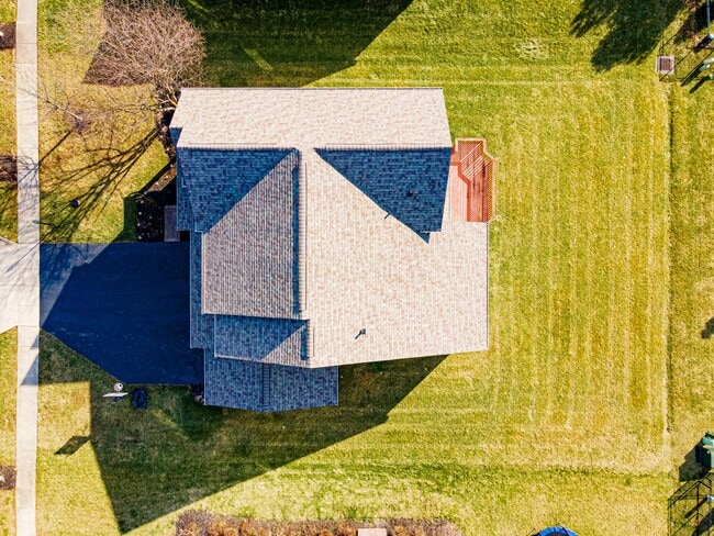 Building Photo - 5830 Prospect Ln